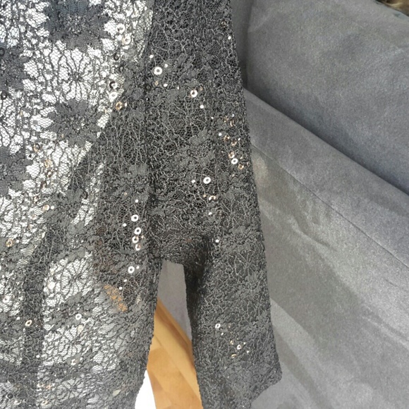 BLACK LACE AND SEQUENCE SHRUG NWT - Picture 2 of 4